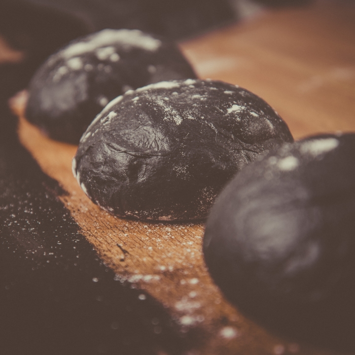 Delivita Charcoal Pizza Dough