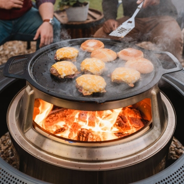 Solo Stove Yukon Griddle Top + Hub