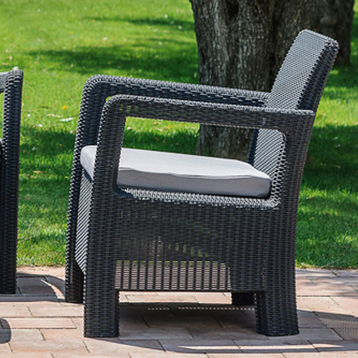 Keter lounge deals chairs